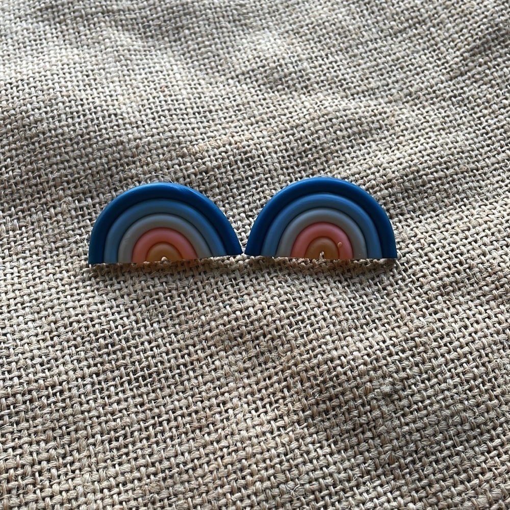 Clay Rainbow Blue tone Earrings In style New - Picture 4 of 9